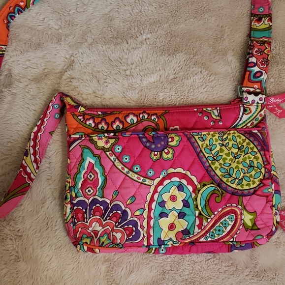 Vera Bradley Handbags - Vera Bradley Crossbody